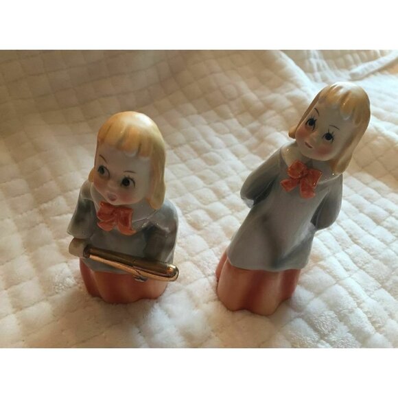 Norcrest Choir Girls Figurines Baseball Game Vintage Set 2 BAT CRACKED SEE PICS - Picture 3 of 6